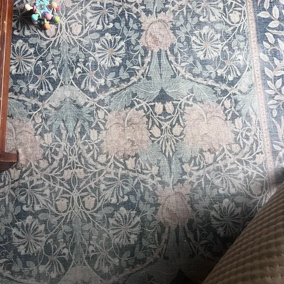 8x10 Ruggable - Picture 3 of 3